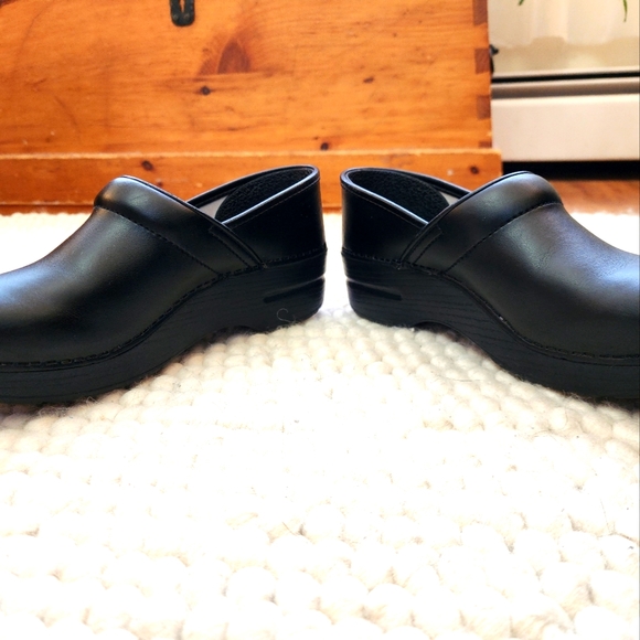 Dansko black leather clog. Size 39 - Picture 5 of 8